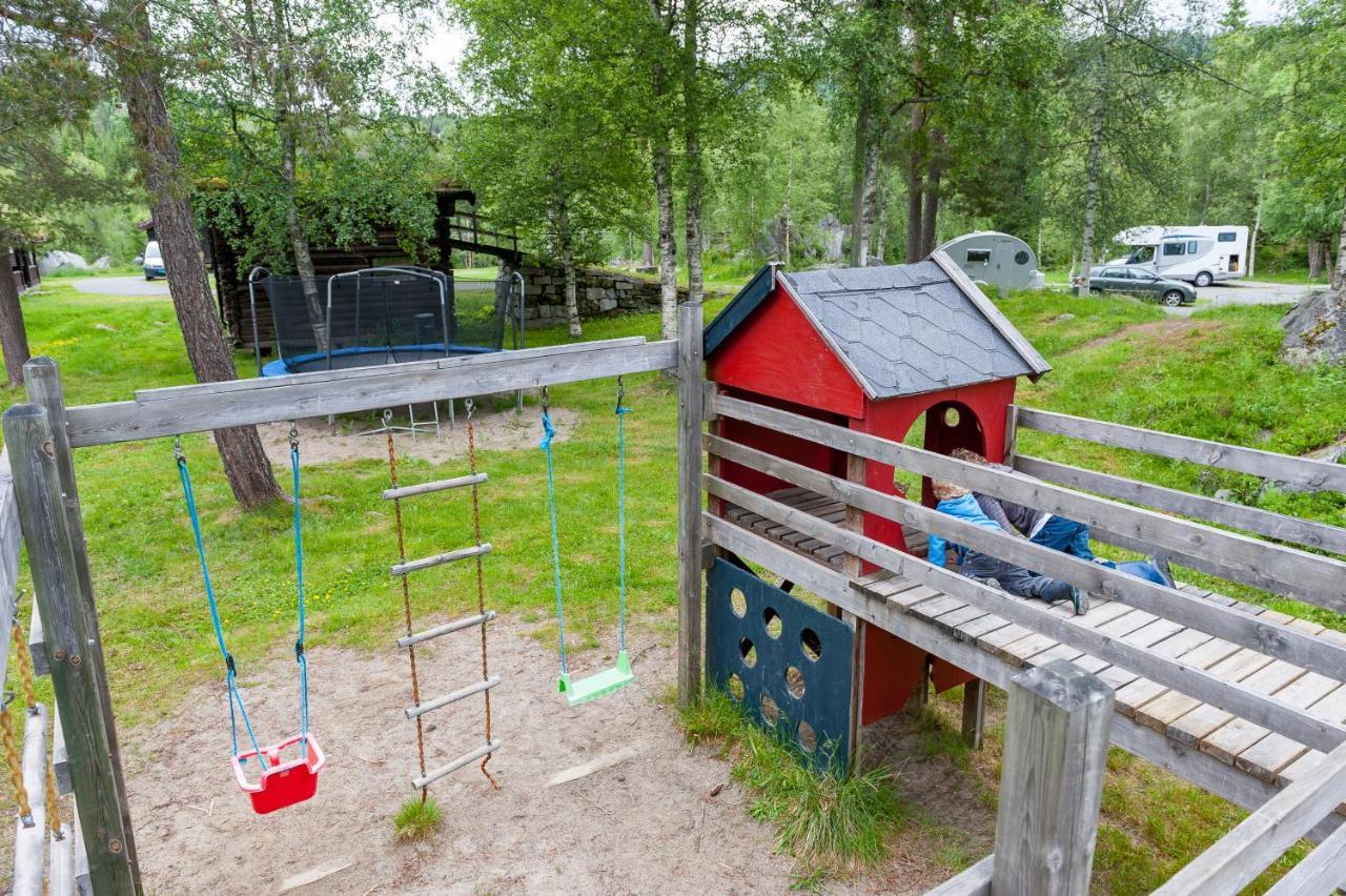 Groven Camping & Hyttegrend Amot  Exterior foto